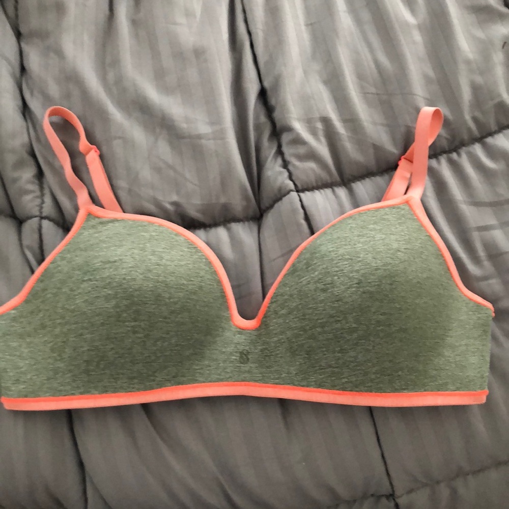 Victoria Secret Bra 36C